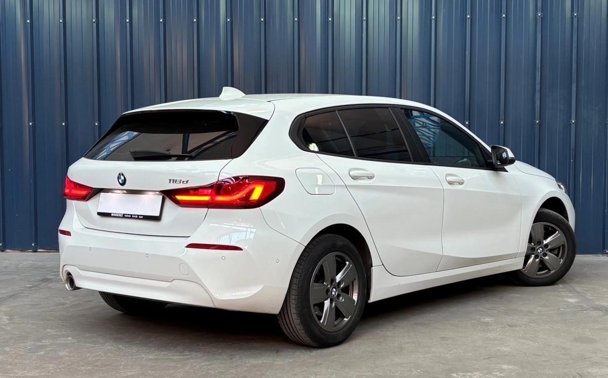 Bmw Serie 1 1.5 116 I 110 BUSINESS DESIGN DKG BVA - Garantie 1 An - Suivi complet -Sièges chauffants – photo 4