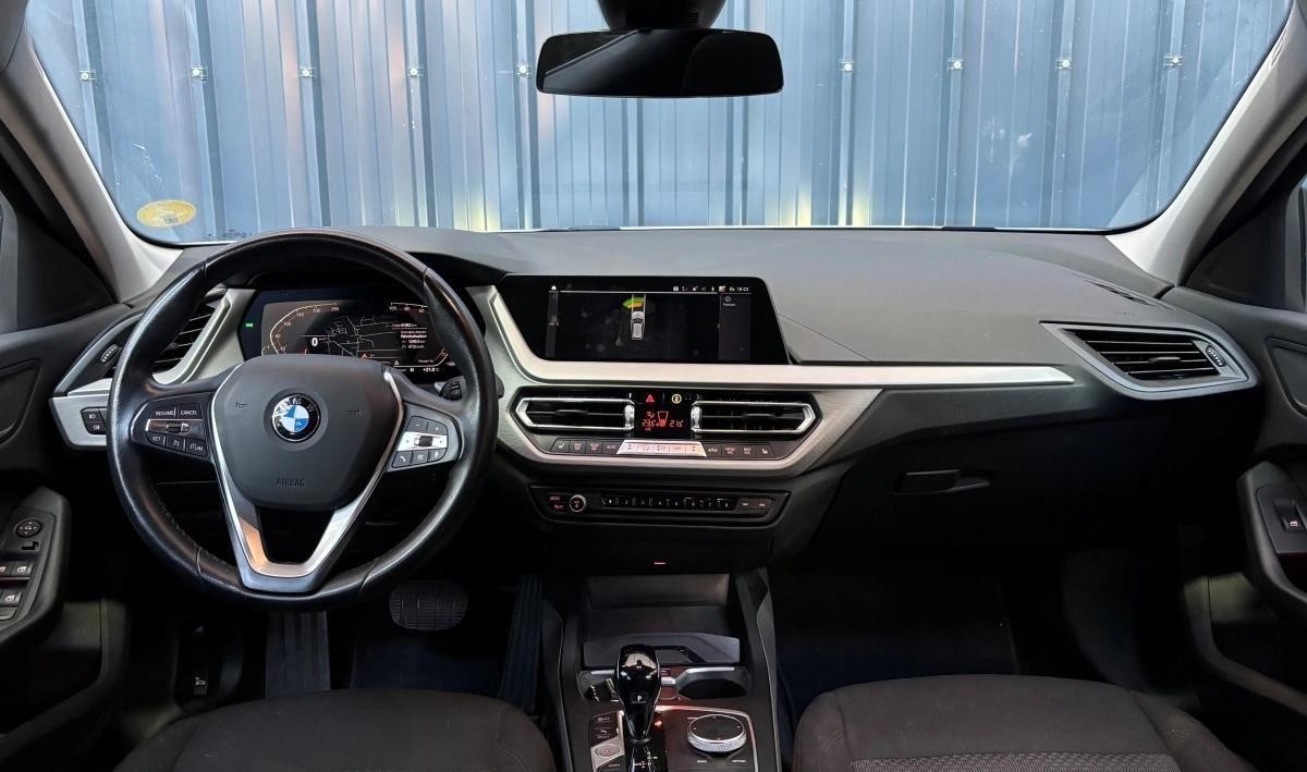 Bmw Serie 1 1.5 116 I 110 BUSINESS DESIGN DKG BVA - Garantie 1 An - Suivi complet -Sièges chauffants – photo 5