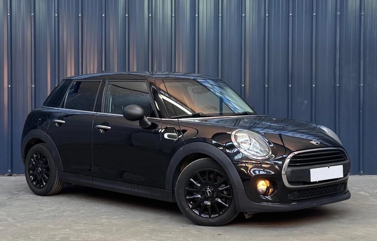 Mini Mini 1.5 D 95 ONE 5P - Garantie 1 An - Parfait état - Bluetooth - Clim - Radar AR – photo 2