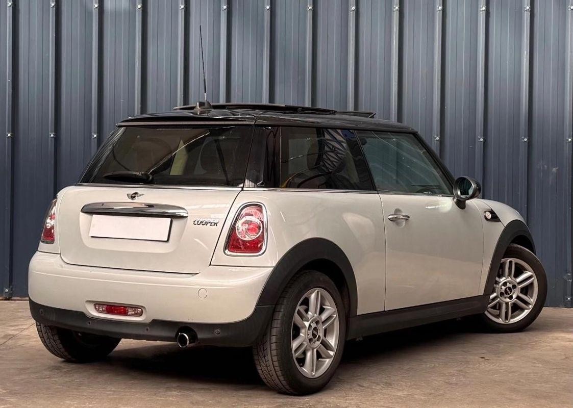 Mini Mini 1.6 120 COOPER BVA - Garantie 1 An - Toit Ouvrant - Parfait État - Suivi Complet – photo 3