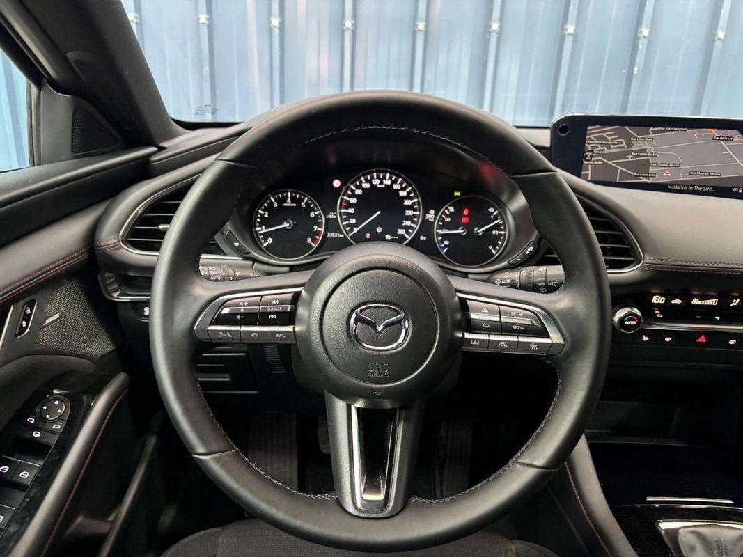 Mazda 3 2.0 E-SKYACTIV-G 120 HYBRID MHEV SPORTS LINE - Garantie 1 An - Suivi complet - Première main – photo 8