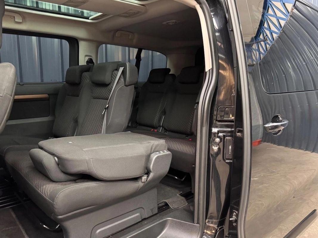 Toyota Pro Ace Verso 2.0 D4D 150 LONG - Garantie 2 Ans - Parfait État - Suivi Complet – photo 7