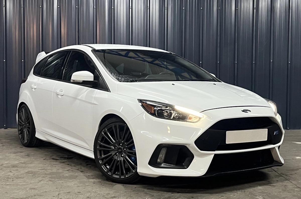 Ford Focus 2.3 350ch RS 4X4 - Garantie 1 An -Sellerie RECARO-Son Sony -Caméra de recul- Parfait ETAT – photo 3