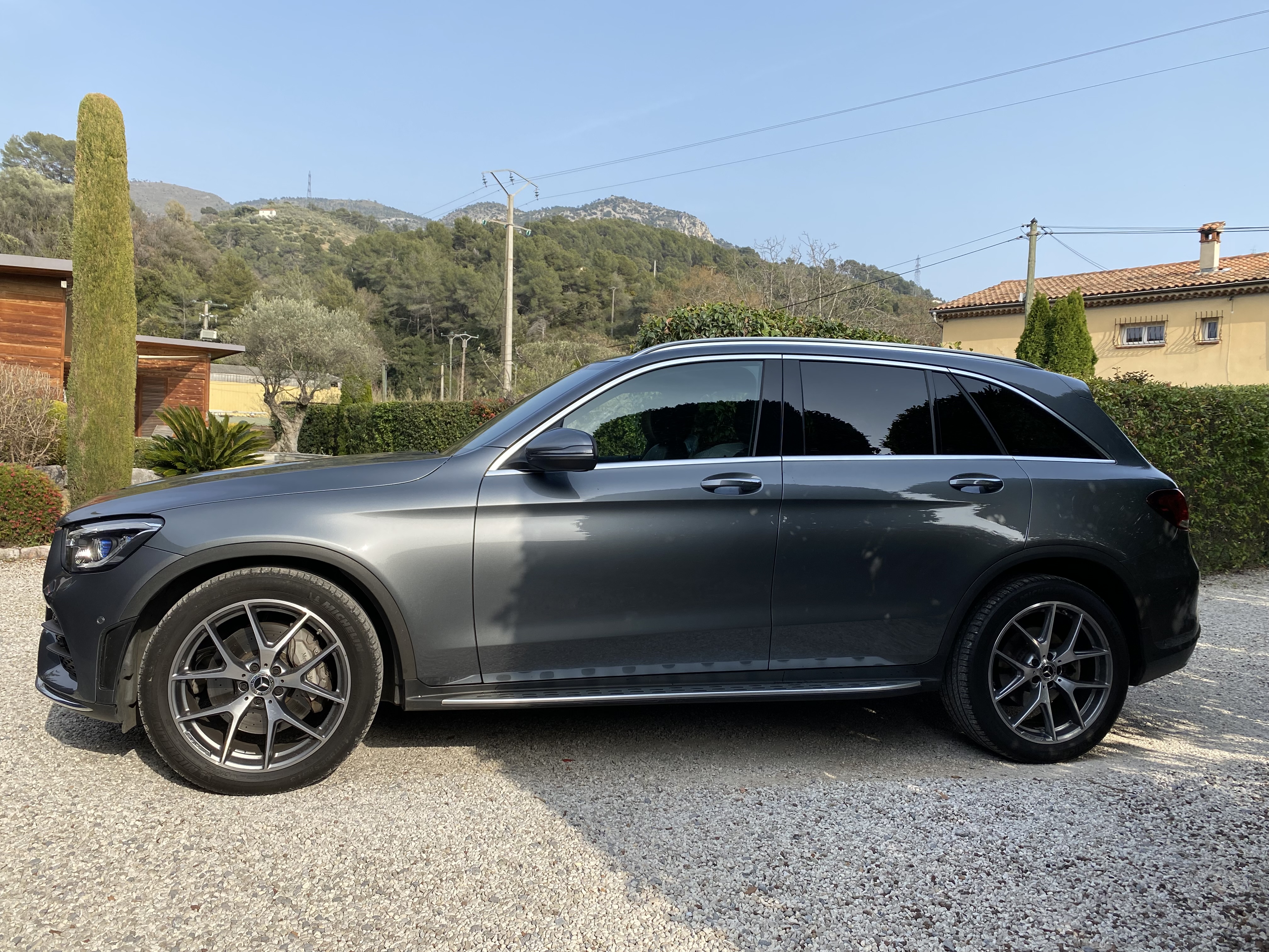 Mercedes-Benz Glc 220d AMG Line – photo 4