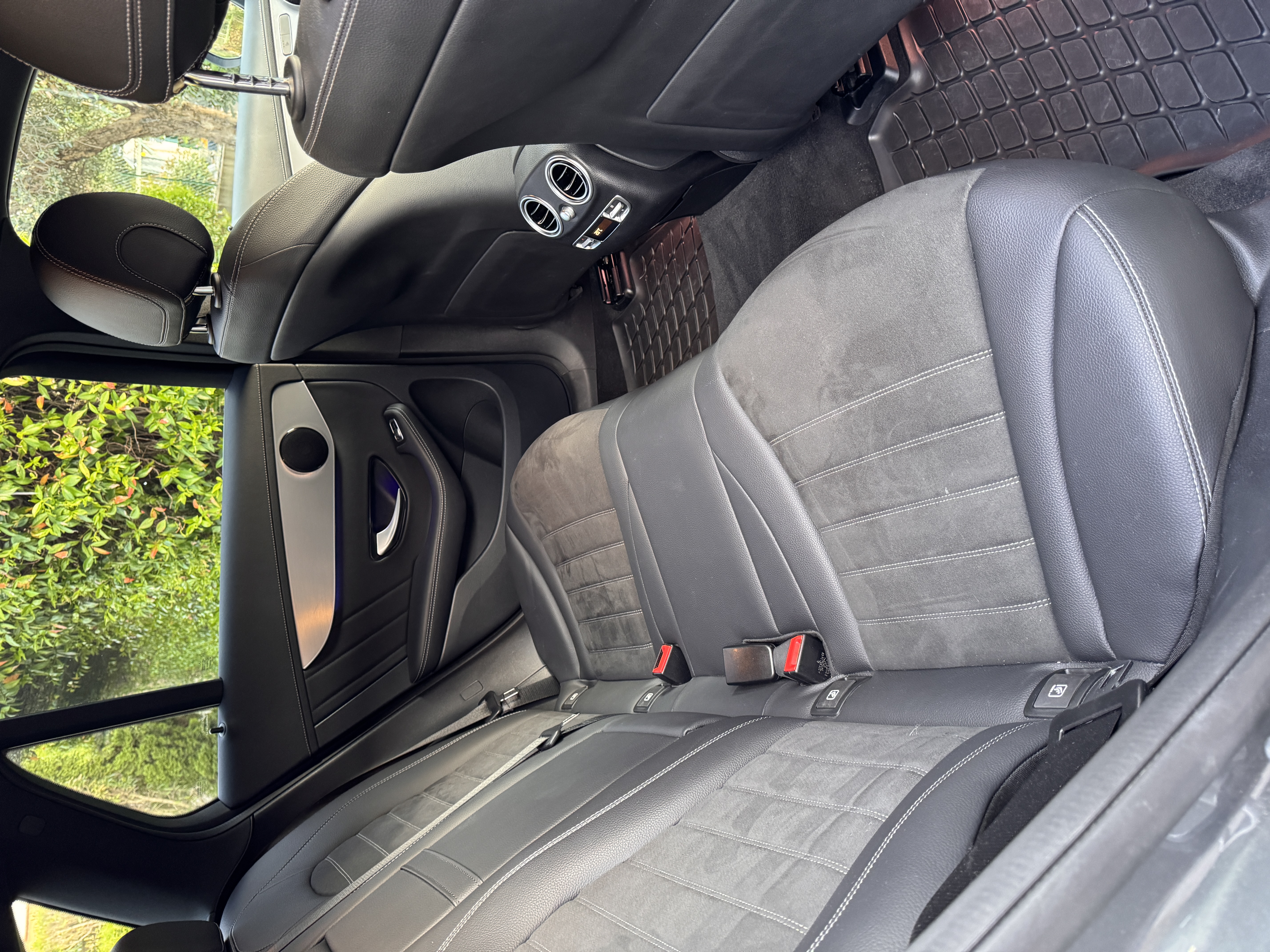Mercedes-Benz Glc 220d AMG Line – photo 12