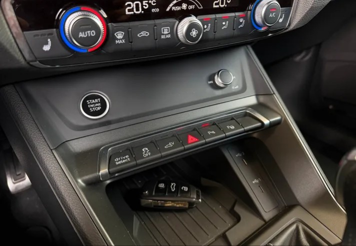 Audi Q3 245 Tfsi E hybride Rechargeable – photo 11