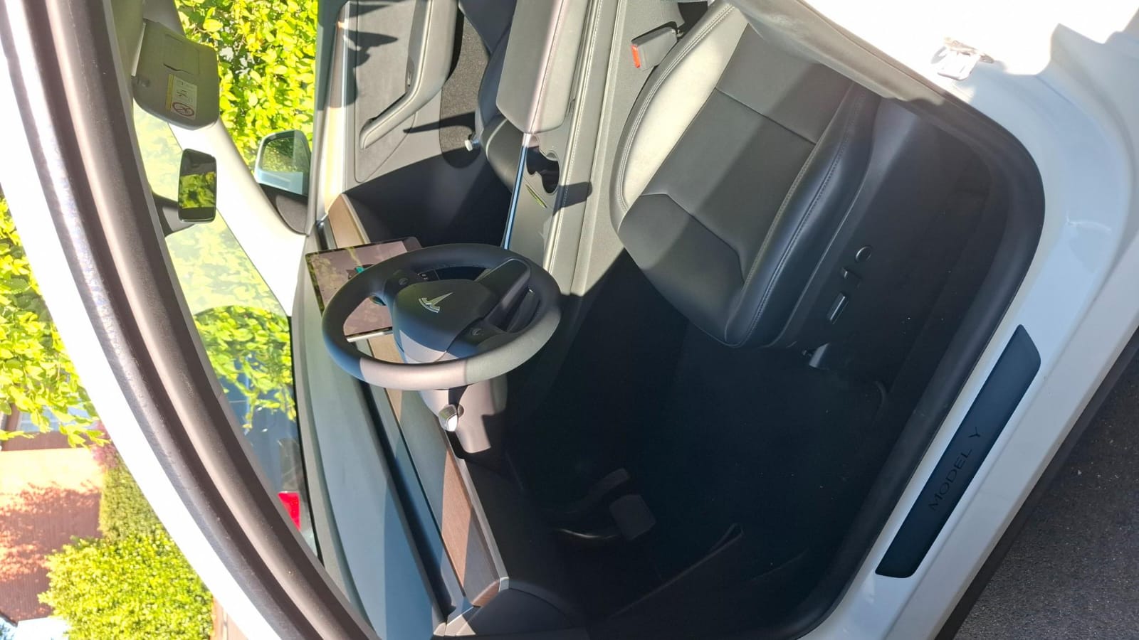 Tesla Model Y  – photo 7