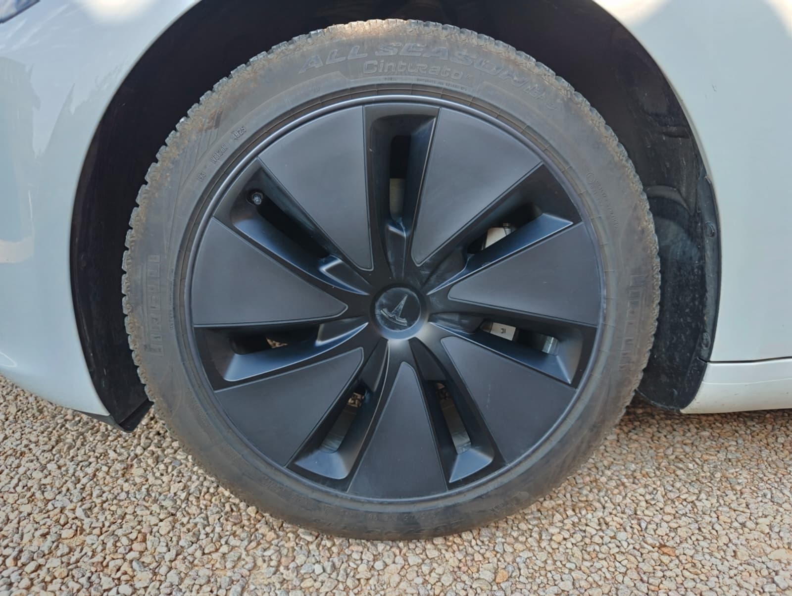 Tesla Model 3 Highland – photo 9