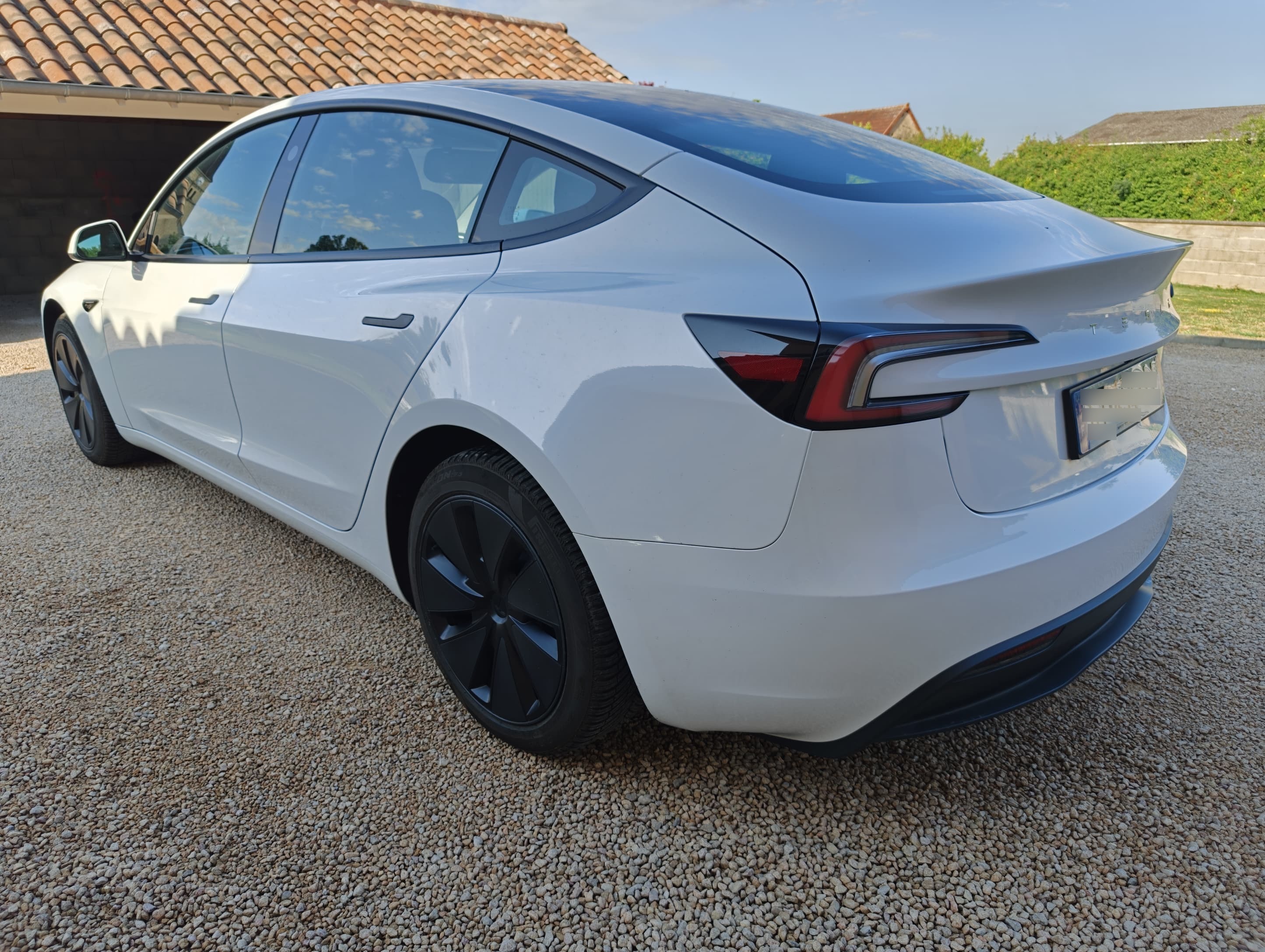 Tesla Model 3 Highland – photo 3