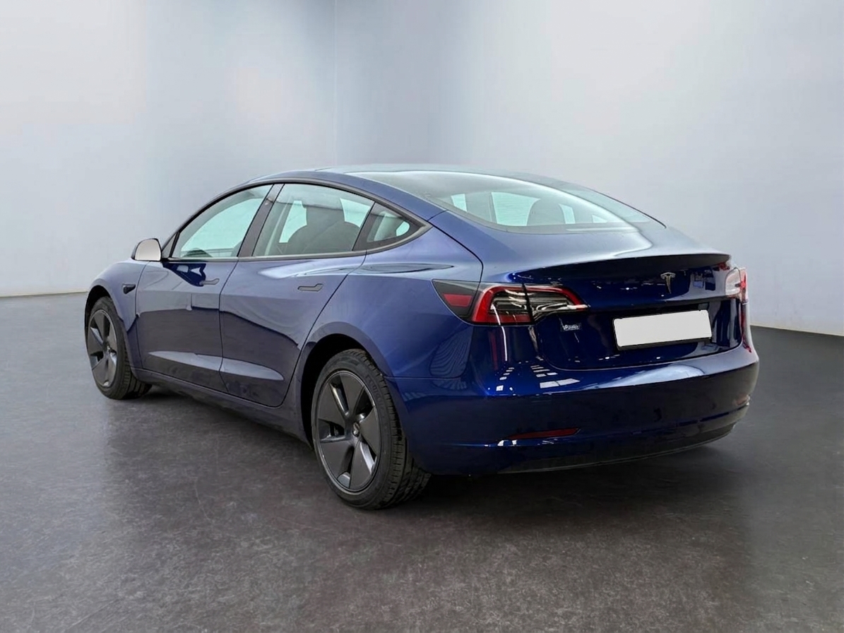 TESLA Model 3 RWD – photo 2
