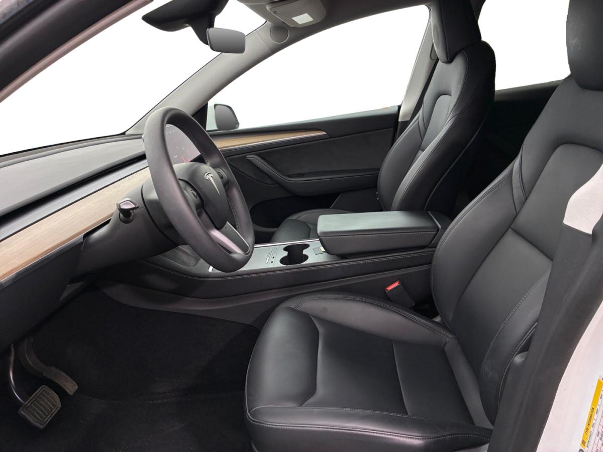 TESLA MODEL Y LONG RANGE RWD – photo 9